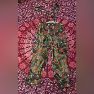 Special Forces of Switzerland woodlands camouflage cargo pants. 34-36x 28-30